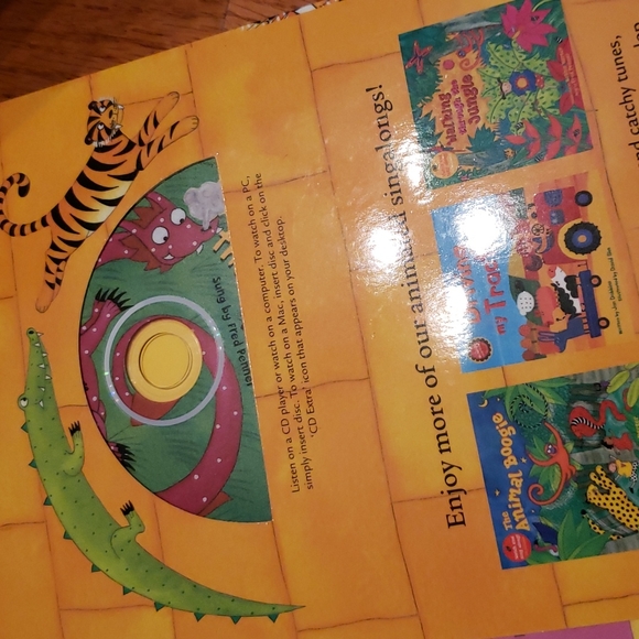 Dinosaur Rap with CD A dragon on the doorstep withCD - Picture 4 of 4